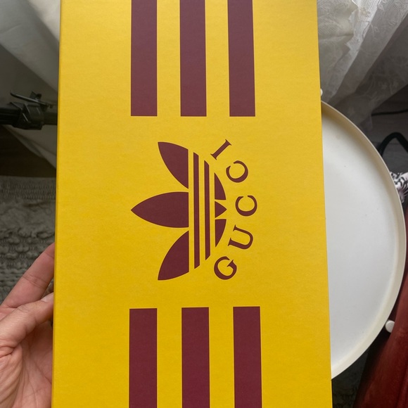 GUCCI x ADIDAS Slides (Authentic) - Picture 7 of 16